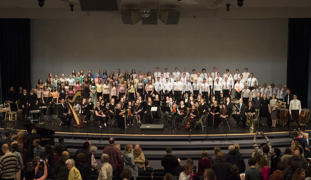 2018 choir and orchestra photo